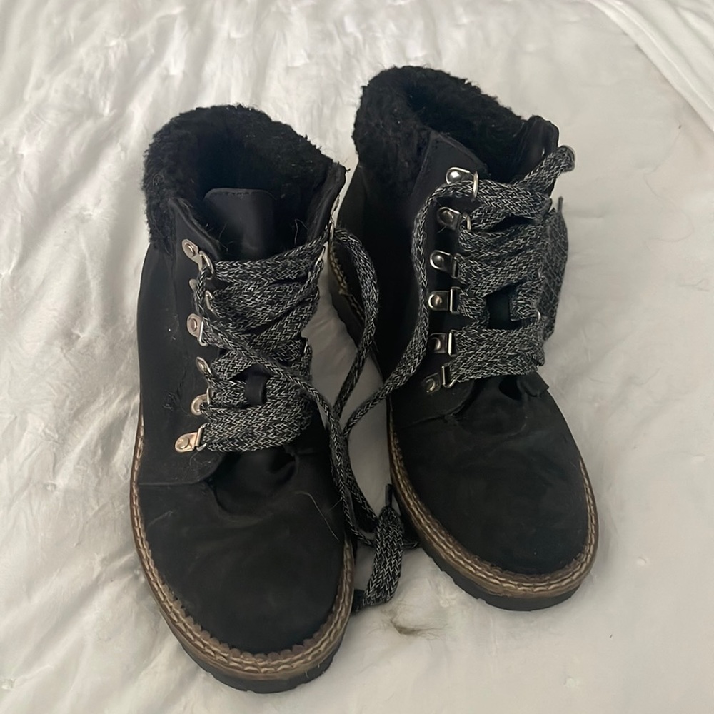 Dirty Laundry Combat boots size 8